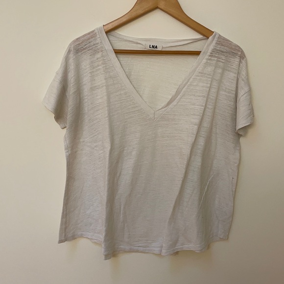 Classic Cap Sleeve Deep V in White - Picture 2 of 7